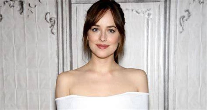 Dakota Johnson Age, Wiki, Biography, Height, Weight, Dating, Net Worth