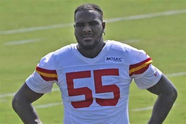 Frank Clark Contract, Salary, College, Position, Height, Age, PFF, Teams, Wiki