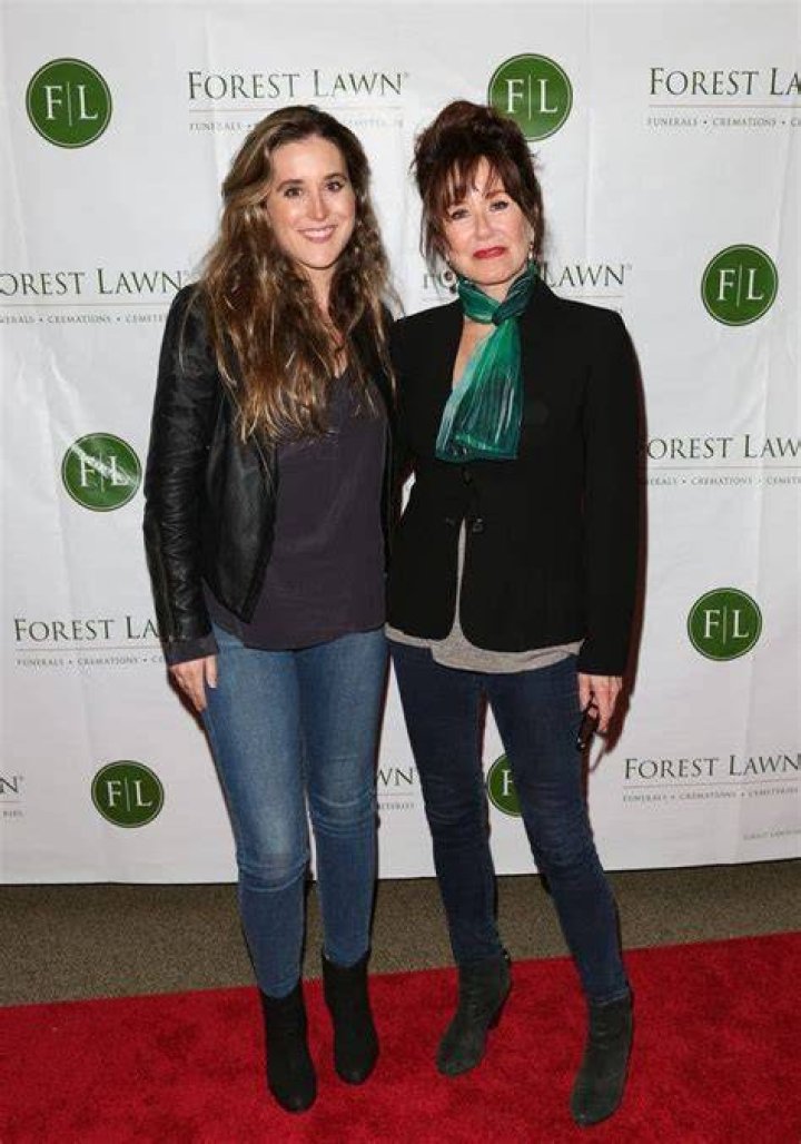 Mary McDonnell Daughter: Meet Olivia Mell