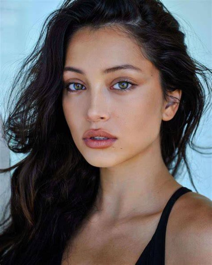 Mel Jarnson Age And Wikipedia: How Old Is The Actress?