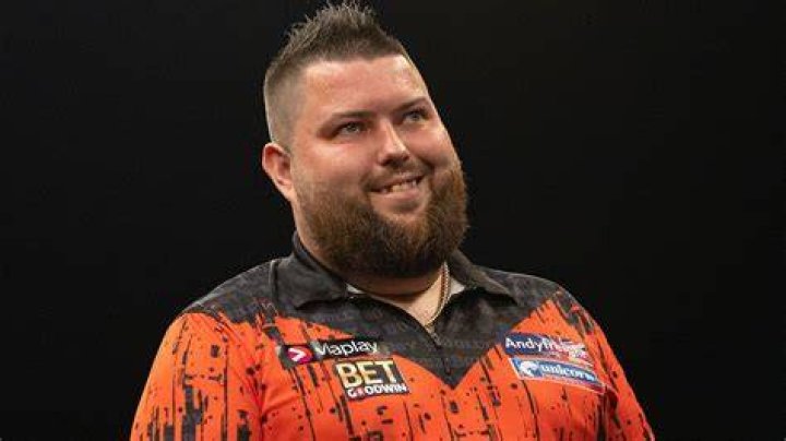 Michael Smith Darts Net Worth Is More Than 3 Million – How Rich Is He?