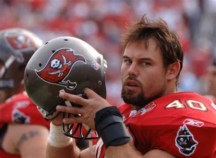 Mike Alstott Position, Nickname, Career Earnings, College