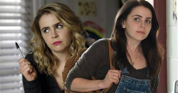No, Mae Whitman Does Not Have Child: Pregnant Rumors- Weight Gain No, Mae Whitman Does Not Have Child: Pregnant Rumors- Weight Gain