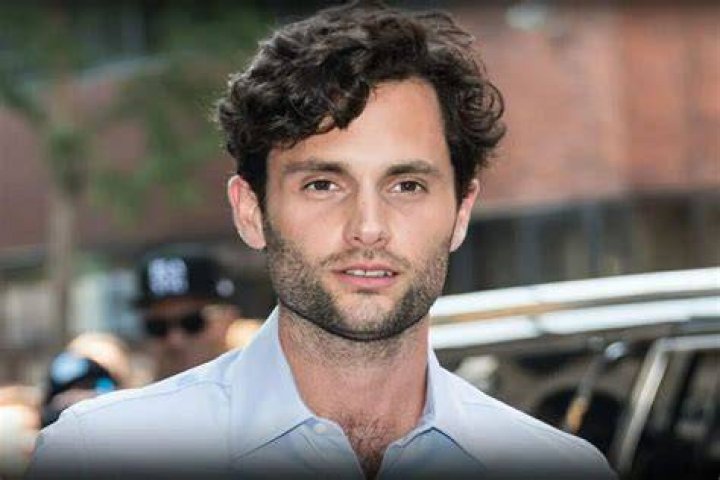 Penn Badgley Parents, Height, Net Worth, Girlfriend, Career, Bio, Wiki
