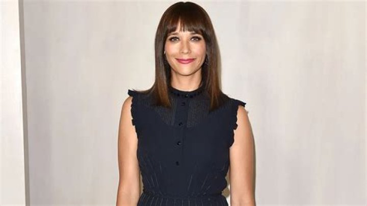 Rashida Jones: Early Life, Career, Spouse & Net Worth