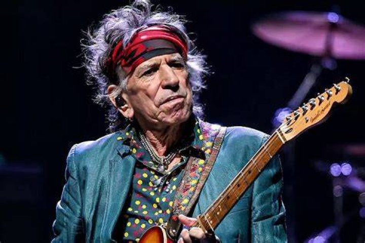 Rolling Stone Keith Richards Net Worth, Age, Movies, Hands, Memes, Young