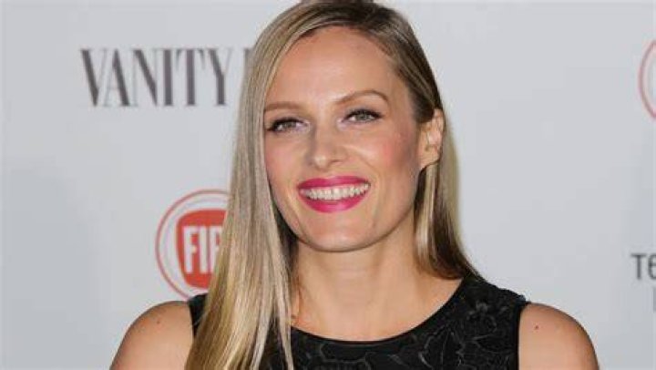 Vinessa Shaw Net Worth